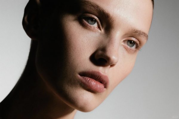 Нитевой лифтинг: полный обзор видов нитей, эффектов и возможных осложнений